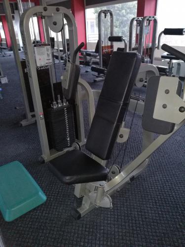Posilovací stroj Body-Solid Pec-Deck