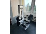 StairMaster LINEAR � Seated Leg Curl | zakop�v�n� vsed�