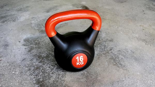 Prodm sadu dvou Kettlebell 12-16kg