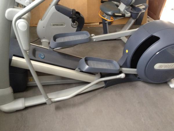 Precor EFX 811