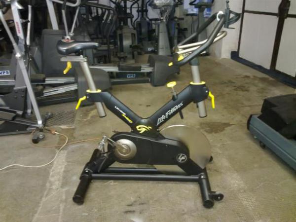 Spinning kolo life fitness lemond revmaster