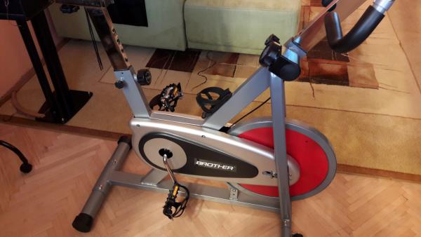 Prodám cyklotrenažér Brother BC 4620