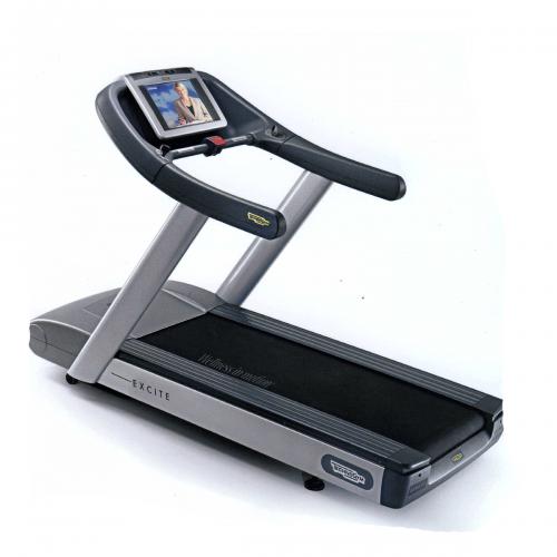 TECHNOGYM EXCITE RUN 700 TV / PROFESIONÁLNÍ BĚŽECKÝ PÁS