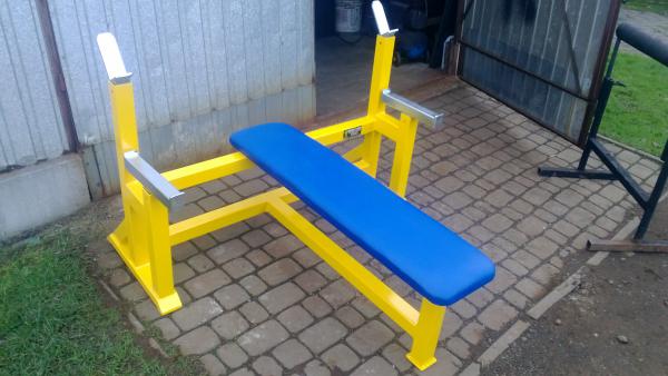 Bench press lavice