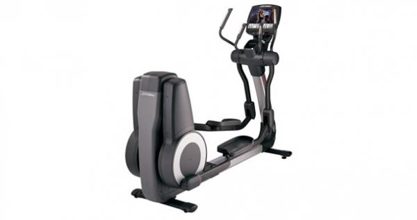 Life Fitness elevation engage 95X crosstrenažer profesional