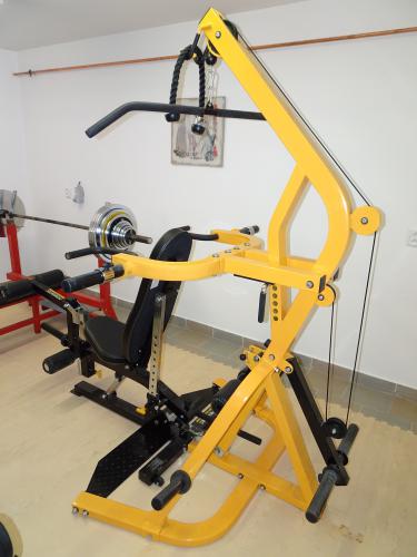 Posilovac stroj POWERTEC WB-LS Workbench Leverage Gym