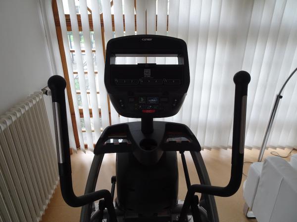 Crossov trenar Cybex 525AT Total Body Arc Trainer