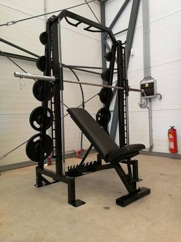 Multipress do posilovny a fitness - nový