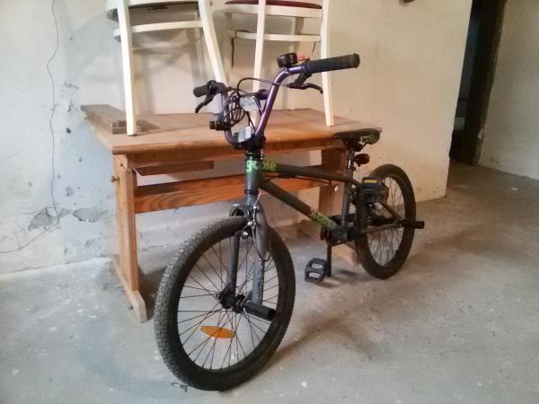 BMX kola Mongoose