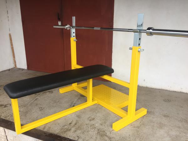 Masivn benchpress lavice