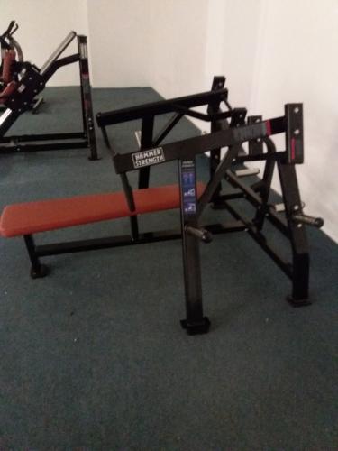 Hammer Strength Horizontal Bench Press