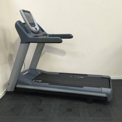 PRECOR TRM 885 znovn kusy