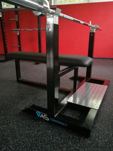 Masivn benchpress lavice