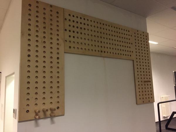 Pegboard - lezeck stna pro crossfit