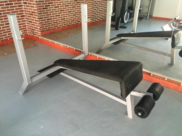 GYM 80 Negativní bench press-hlavou dolu