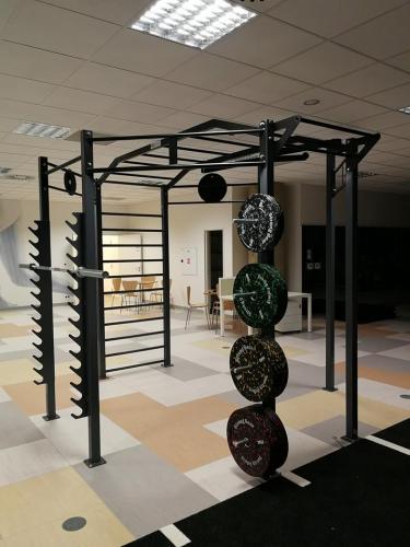 Konstrukce do fitness - oktagon (multi fit cage)
