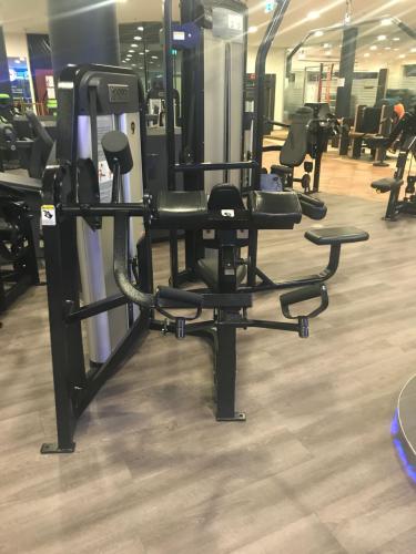 Cybex Eagle Biceps