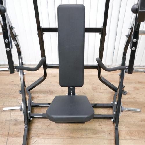 Hammer strength chest press- originln lak 6 msc star