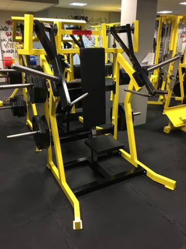 Nakldac fitness stroje typu hammer