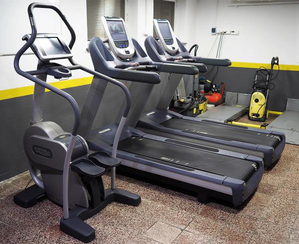 PRECOR TRM 885 P80 Treadmill r.2015-u len 1kus!