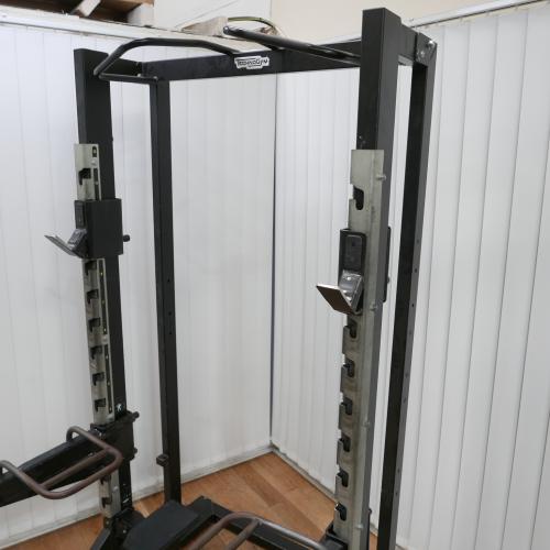 Technogym Pure strength half rack- pouita