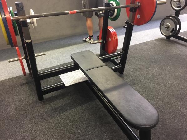 Posilovac lavice pro Benchpress