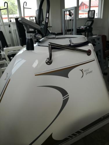 body Space TX3 MARATHON + Vacu Power 3000 eliptick trenaer