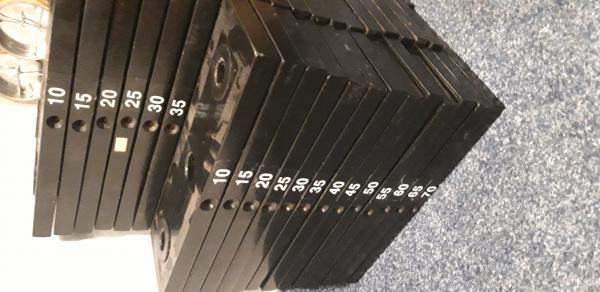 Předkopávání Technogym Leg Extension