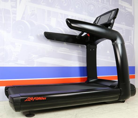 Trenažéry LIFE FITNESS 95T Engage LCD.