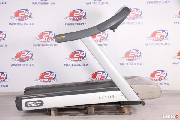 Běžecký pás TechnoGym New Exite 500