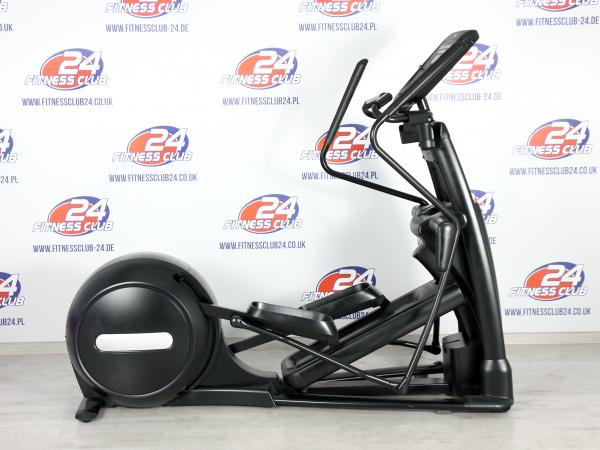 regenerované eliptické trenažéry PRECOR EFX 835 P30.