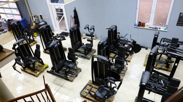 Sada 17 strojů TECHNOGYM SELECCTION