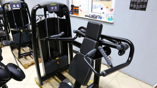 Sada 17 strojů TECHNOGYM SELECCTION