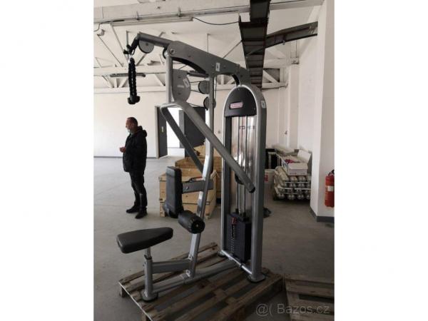 Star Trac Instinct Lat Pulldown