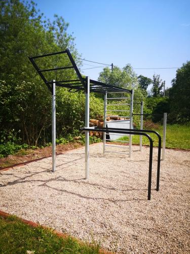 Venkovní workout hřiště/konstrukce na cvičení