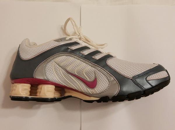 Dmsk Nike botasky, 2x noen,vel.41