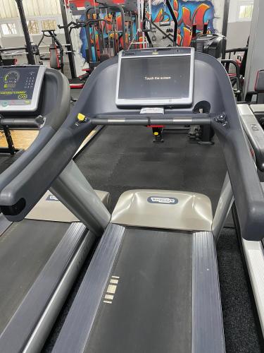 PROFI TECHNOGYM RUN 700 VISION