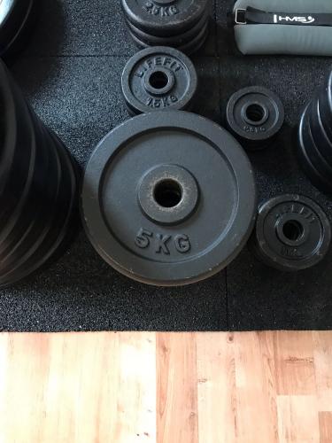8 ks - Závaží na činky TRINFIT litina 5 kg / 30 mm