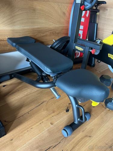 Technogym trninkov lavika Adjustable Bench