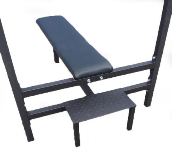 lavice na bench press se zadním nášlapem