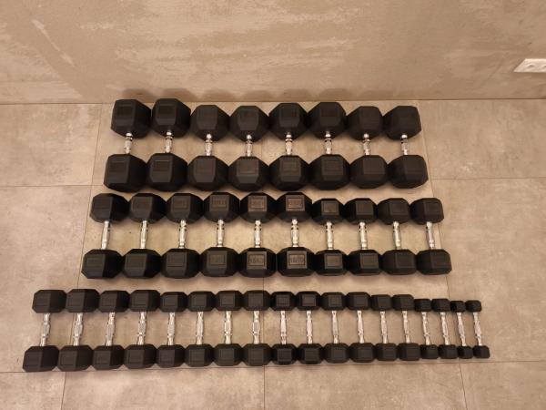 jednoručky činky - HEXA - sada 450kg + STOJANY