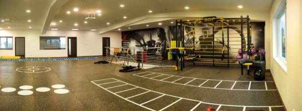 Posilovací věž, fitness podlaha