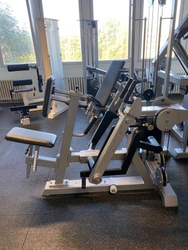 Gym80 DUAL SEATED ROW � profesion�ln� stroj na z�da